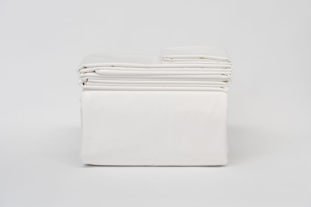 Luxury cotton-rich white hotel sheets for premium comfort