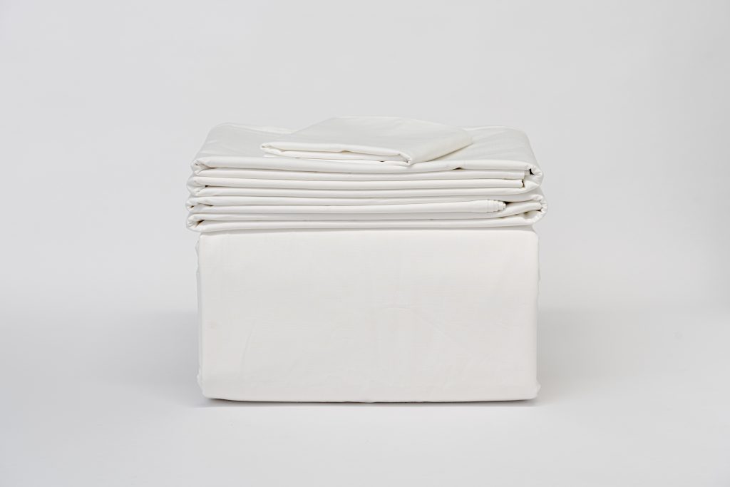 Luxury cotton-rich white hotel sheets for premium comfort