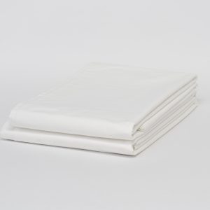 Luxury cotton-rich white hotel sheets for premium comfort