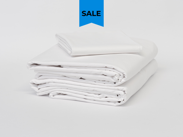 White hotel sheets with smooth, crisp finish for commercial use